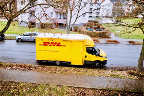 DHL Abholung .